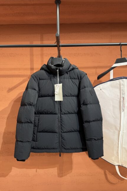 BURBERRY JAS ZWART MET LOGO NIEUW